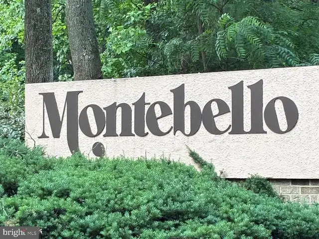 5901 Mount Eagle Dr #1511, Alexandria