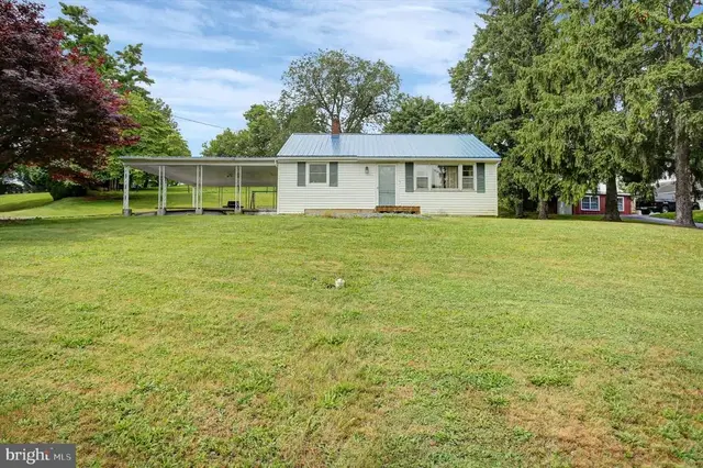 7046 Mentzer Gap Road, Waynesboro