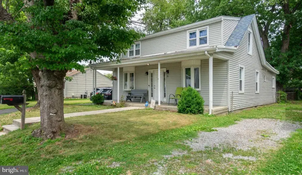 76 6th Ave, HAMILTON TOWNSHIP