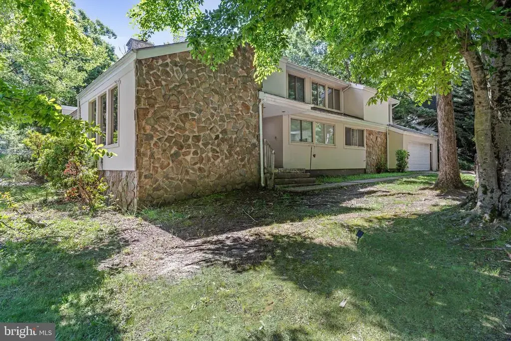 536 Heartwood Dr, CHERRY HILL