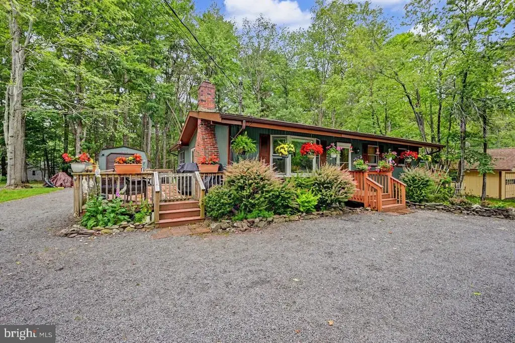 167 Tommys Ln, POCONO LAKE