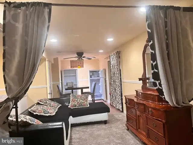 8 Trout Lily Ct, Owings Mills