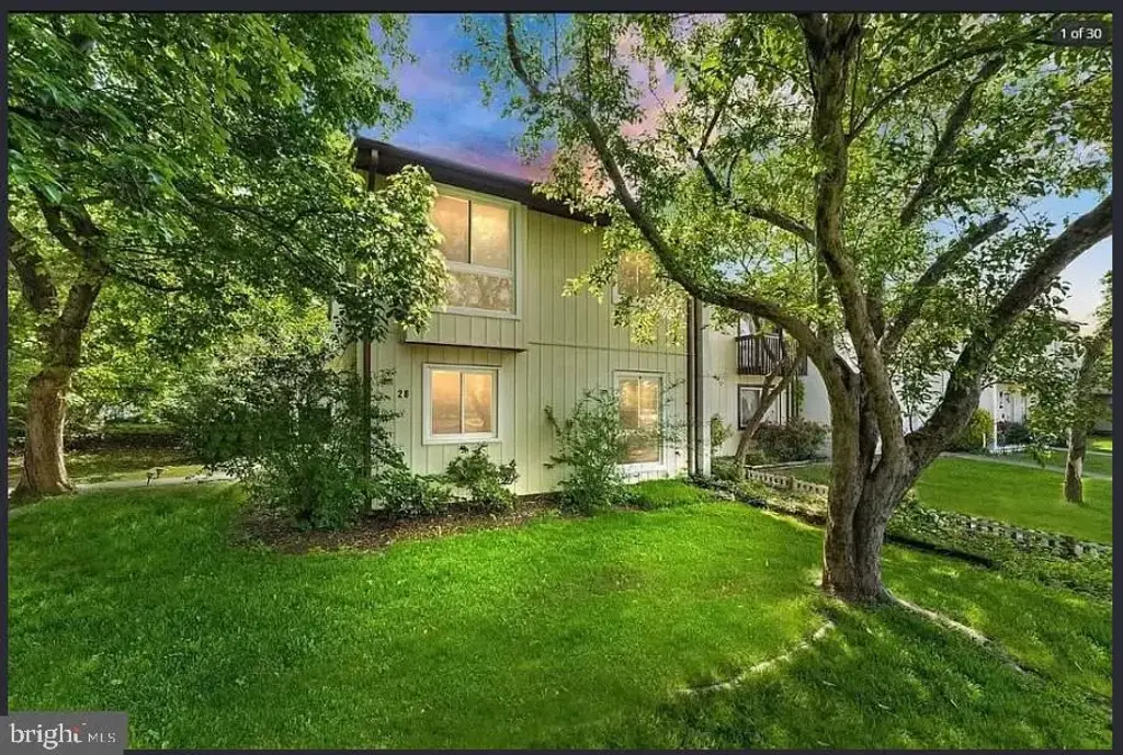 28 Howard Pl Sterling Howard Pl, STERLING