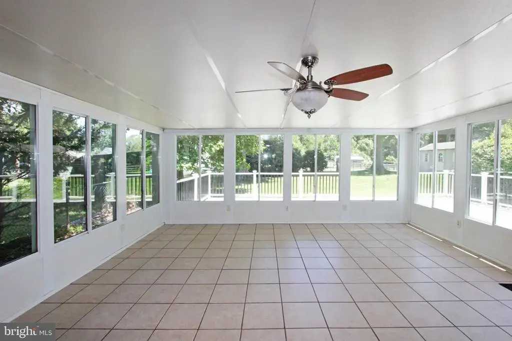 929 Cherry Tree Rd, ASTON