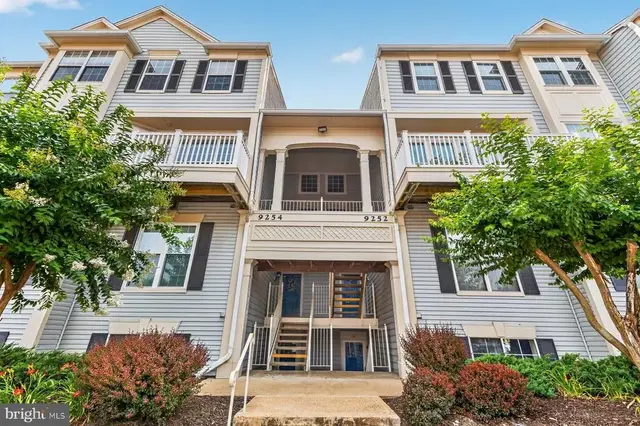 9254 Cardinal Forest Ln #301, Lorton