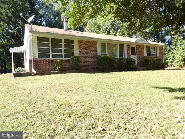 727 Saw Mill Rd, Townsend