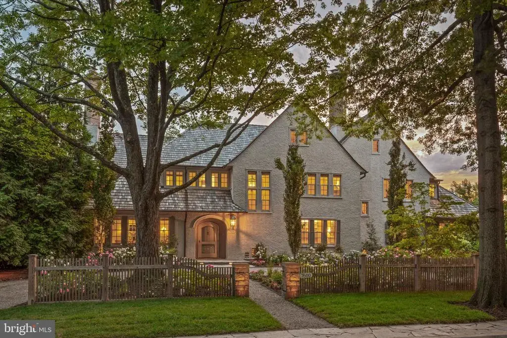 7600 Exeter Rd, BETHESDA