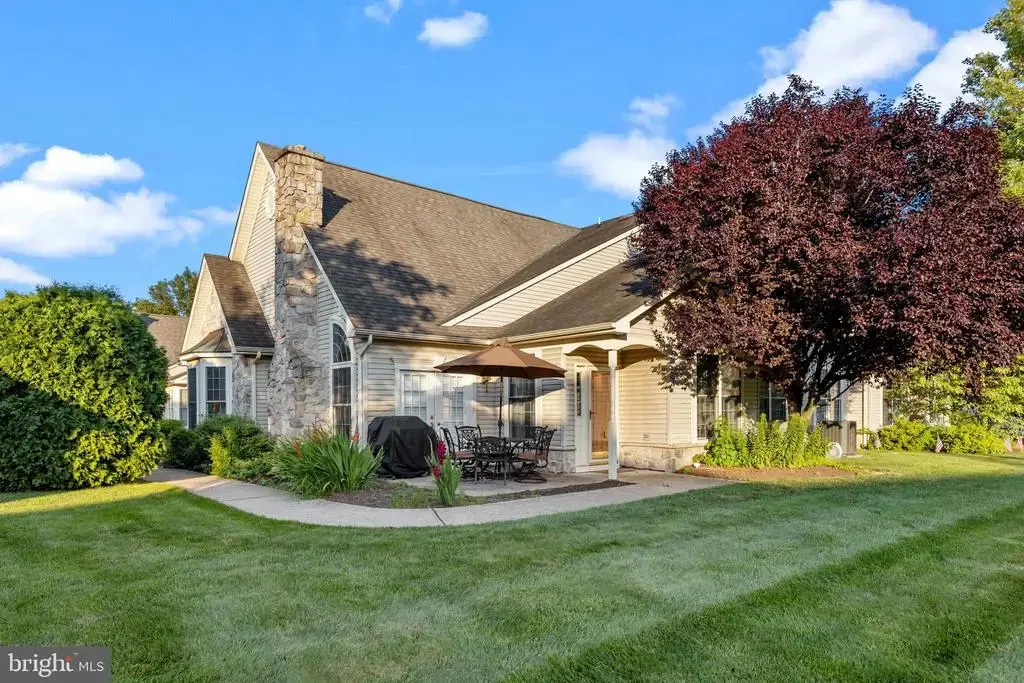 319 Starflower Ln, LANGHORNE