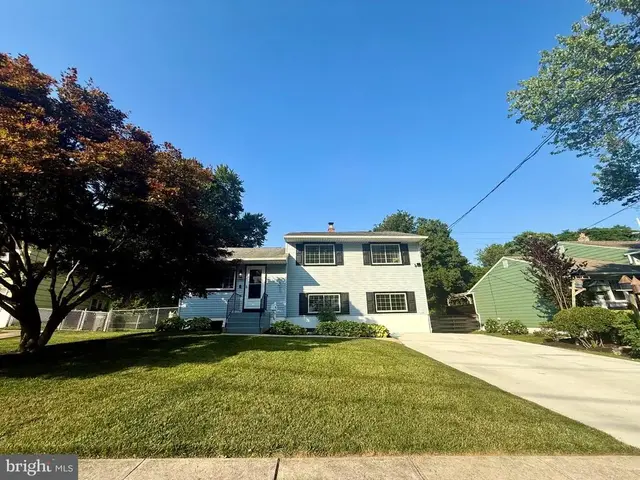 1335 Greenleaf Rd, Wilmington
