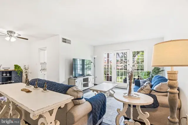 9459 Fairfax Blvd #202, Fairfax
