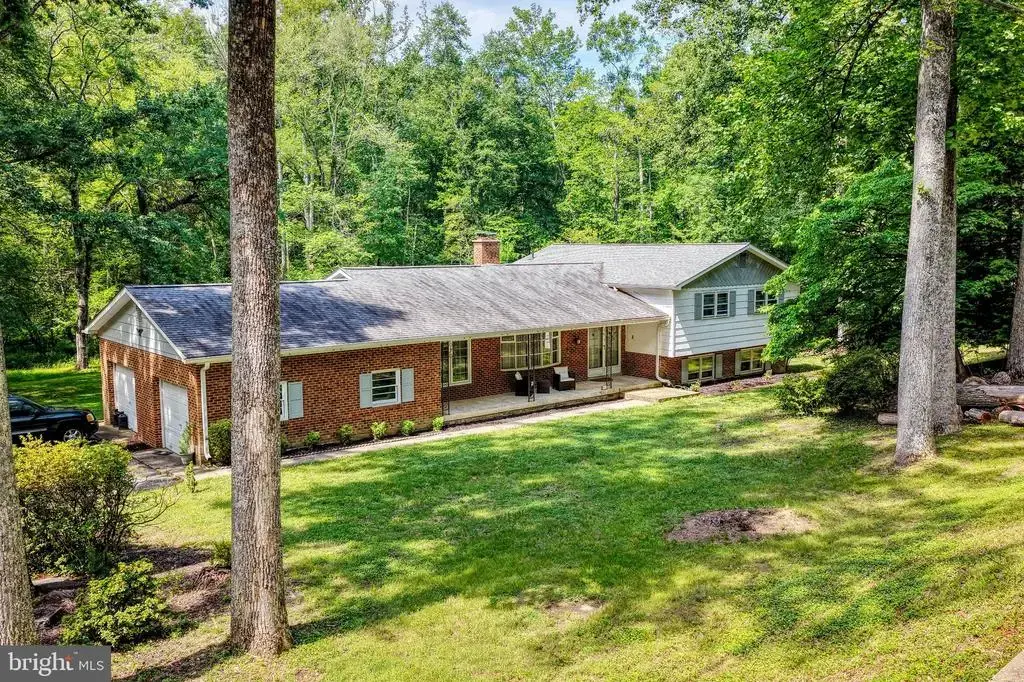 13531 Holly Spring Dr, WALDORF