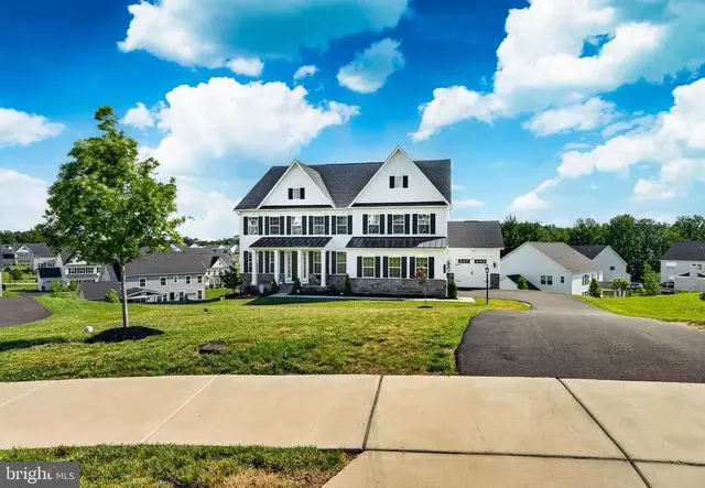 207 Alexis Ct, West Chester