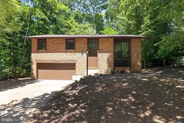 9477 Battler Ct, Columbia