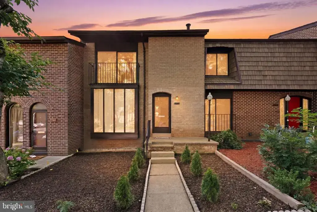 4936 Sauquoit Ln, ANNANDALE