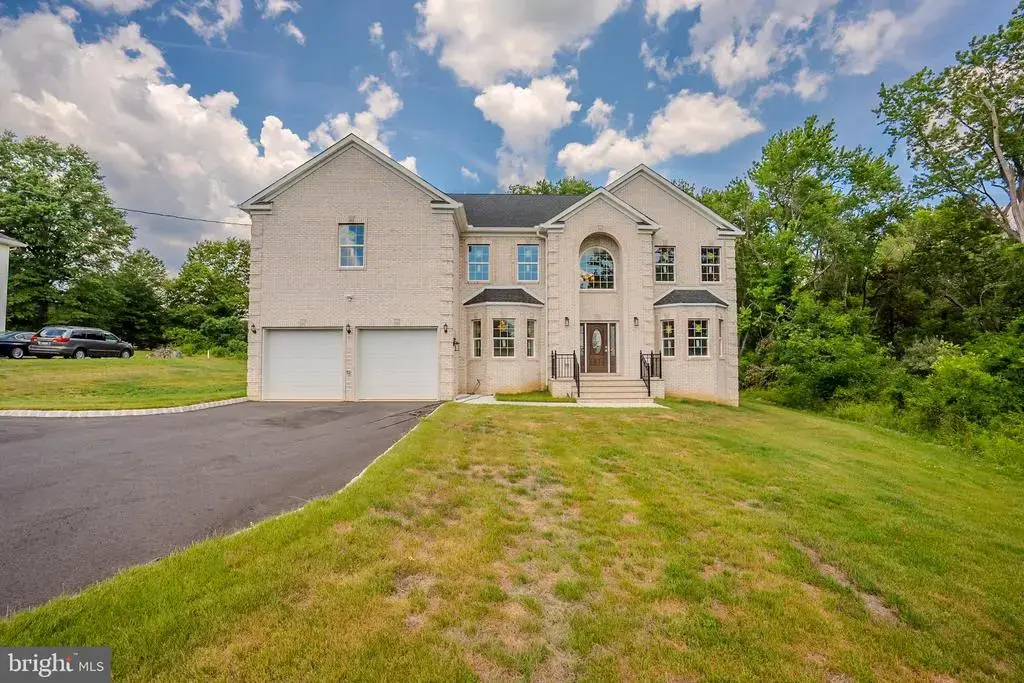 840 Ridge Rd, MONMOUTH JUNCTION