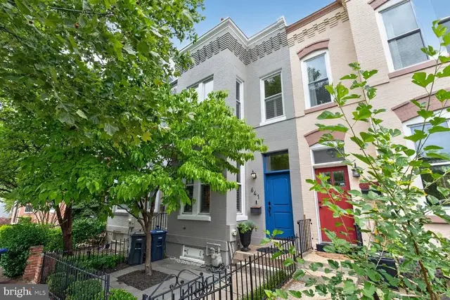 641 11th St Ne, Washington