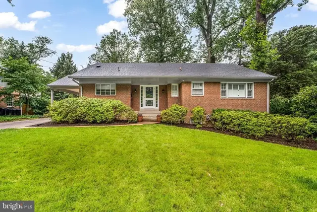 6207 Cheryl Dr, Falls Church