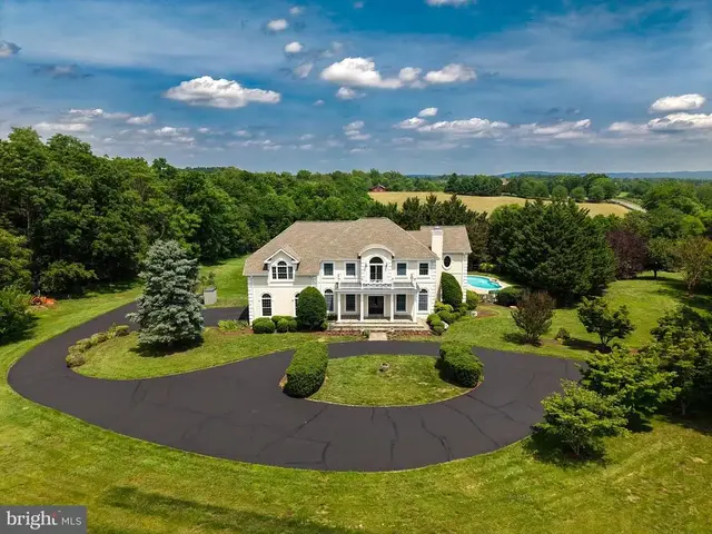 38140 Winsome Trail Ln, Purcellville