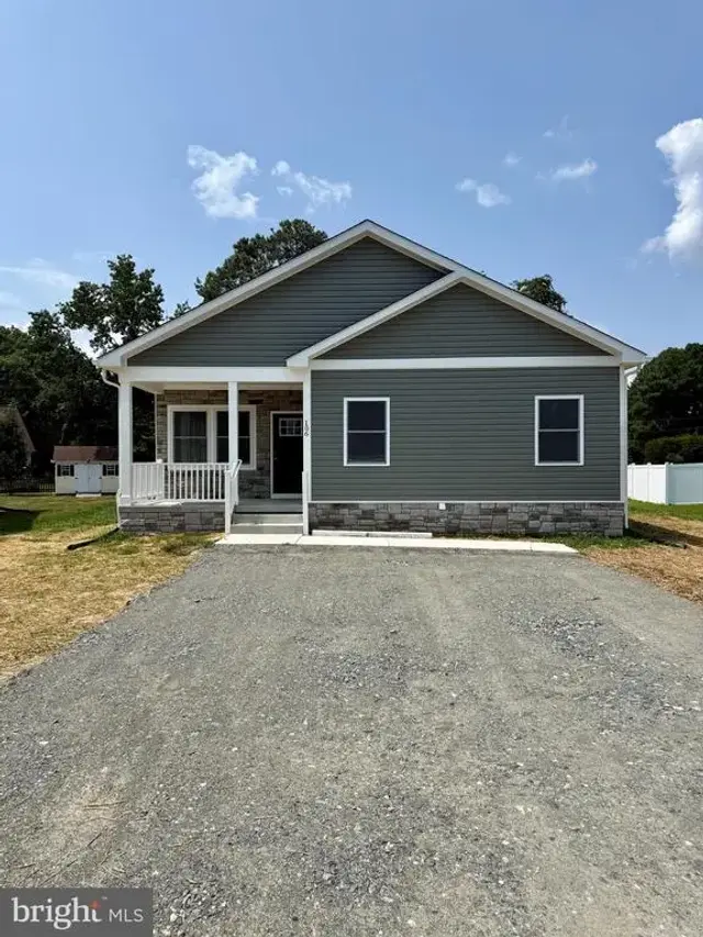 106 Otter Ln, Montross