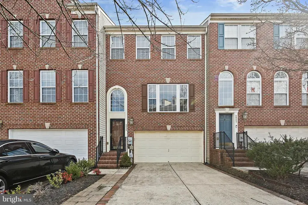 9939 Fragrant Lilies Way, LAUREL