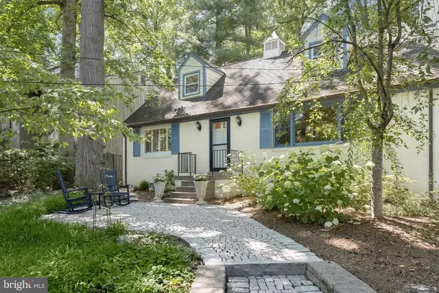 5318 Tuscarawas Rd, Bethesda