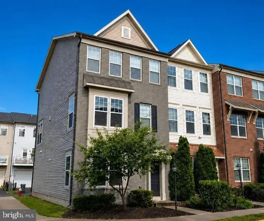 25556 Palenza Ter, CHANTILLY