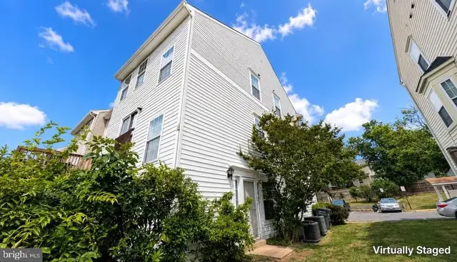 22943 Whitehall Ter, Sterling