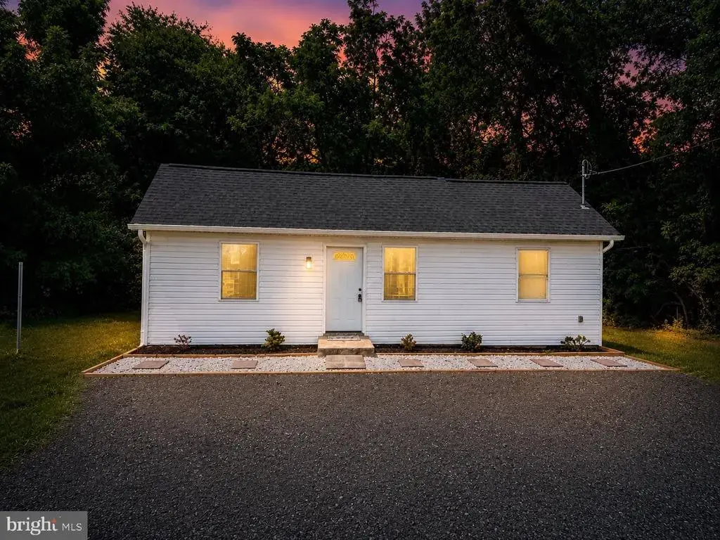 448 Poor Jack Rd, MONTROSS