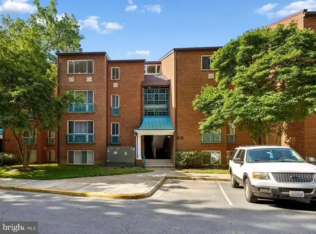 11841 Shire Ct #31d, Reston