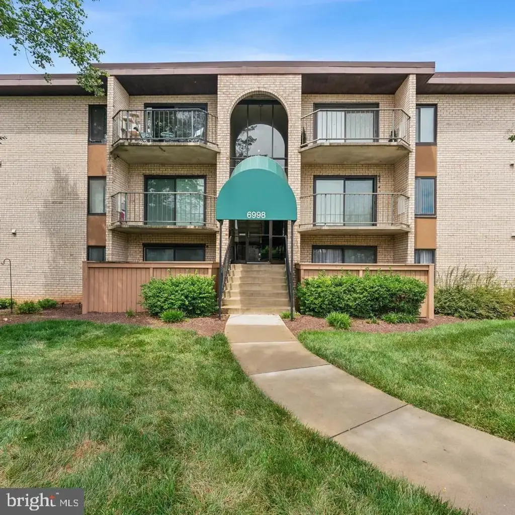 6998 Hanover Pkwy #4, GREENBELT