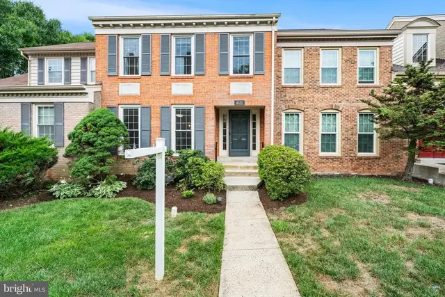 4620 Luxberry Dr, Fairfax