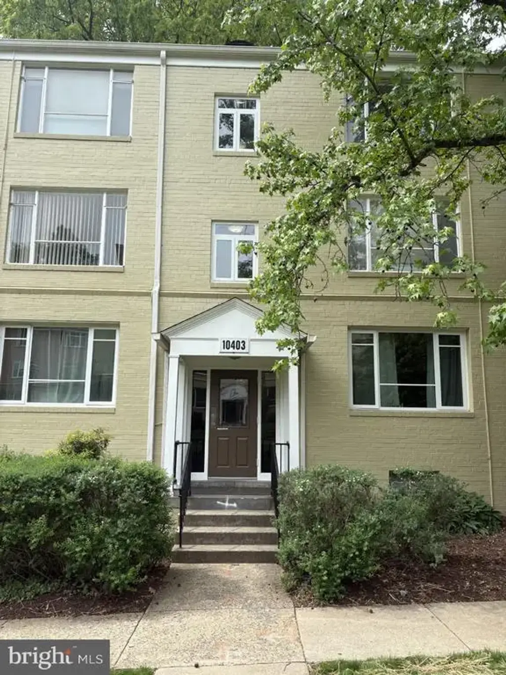 10403 Montrose Ave #201, BETHESDA