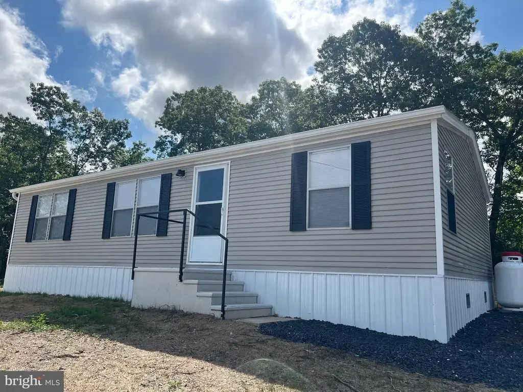 111 Dugan Ct, HEDGESVILLE