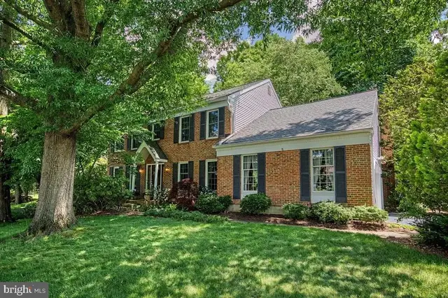 1 Ice Pond Trl, Hockessin