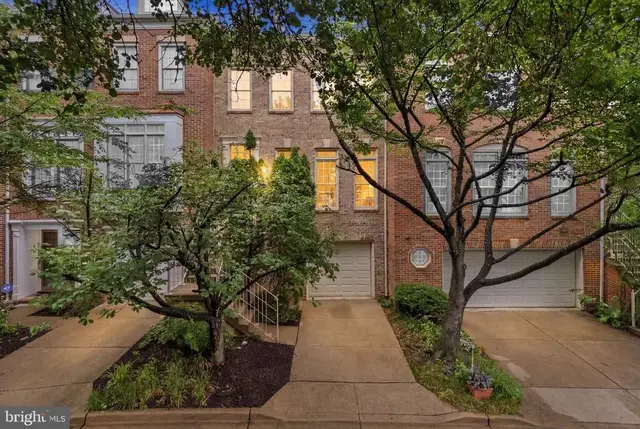 4653 Kinsey Ln, Alexandria