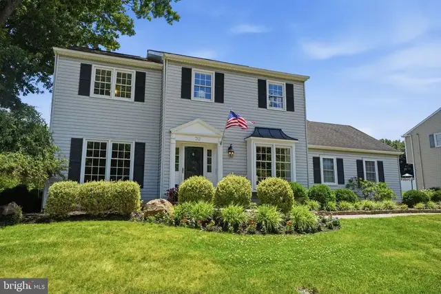 70 Winter Rd, Holland