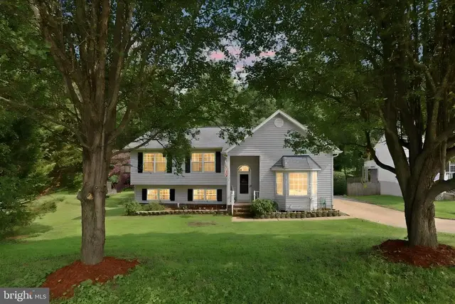 7422 Laura Ln, Fredericksburg