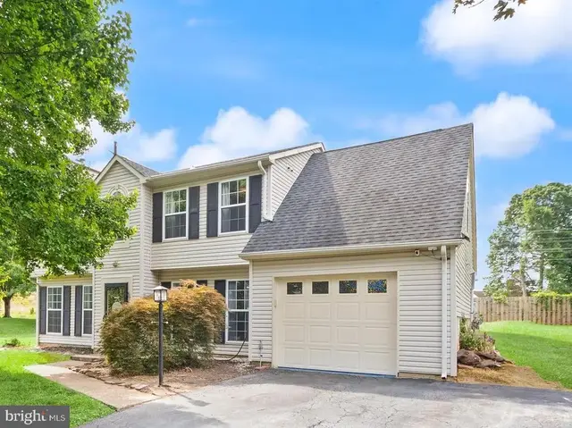 5793 Rockcliff Ln, Woodbridge