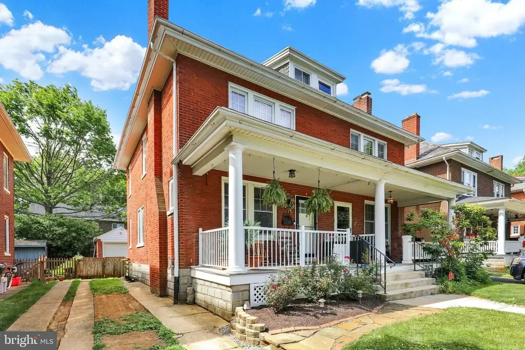 846 Pleasure Rd, LANCASTER