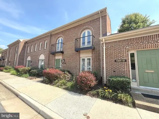 5105 Backlick Rd #e-ll, Annandale