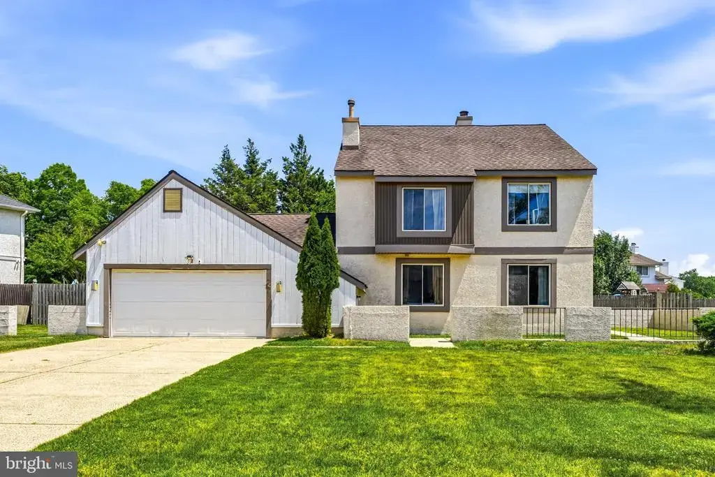14 Country Walk, CHERRY HILL