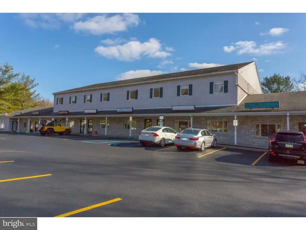 1290 Baltimore Pike #201, CHADDS FORD