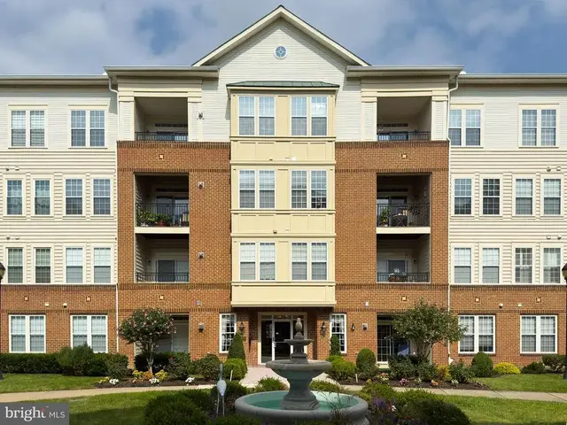 2530 Kensington Gdns #201, Ellicott City