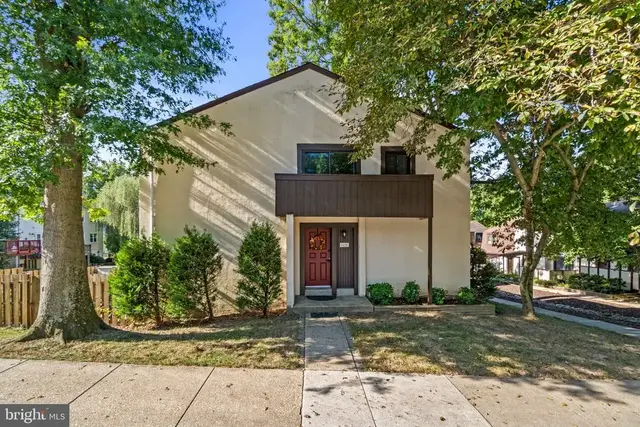 5478 Tilted Stone, Columbia