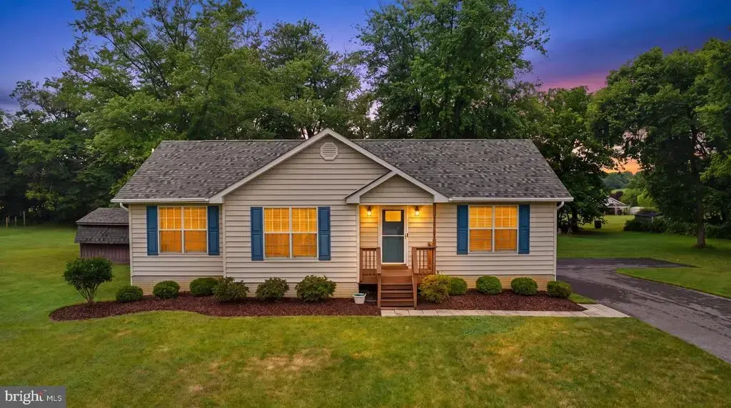 5487 Summit Point Rd, CHARLES TOWN
