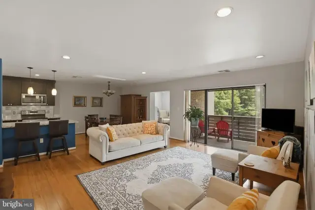 4 Candlemaker Ct #205, Baltimore