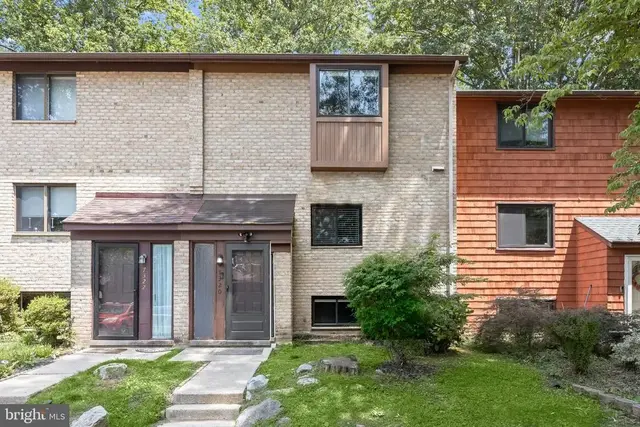 7320 Kerry Hill Ct, Columbia
