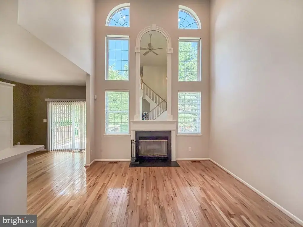 16 Dispatch Dr, WASHINGTON CROSSING