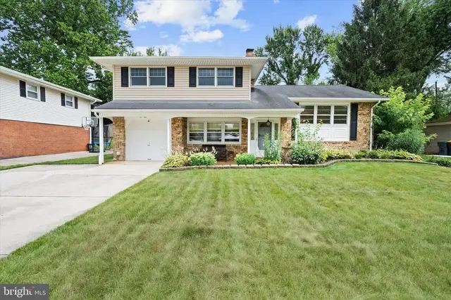 3 Alcott Dr, Wilmington