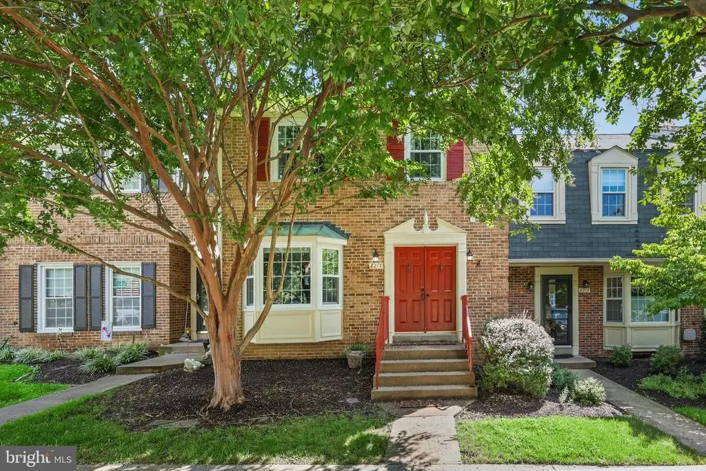 8217 Clifton Farm Ct, ALEXANDRIA